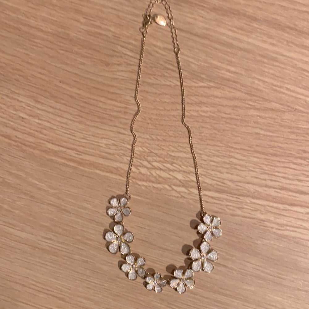 Claire’s floral statement necklace